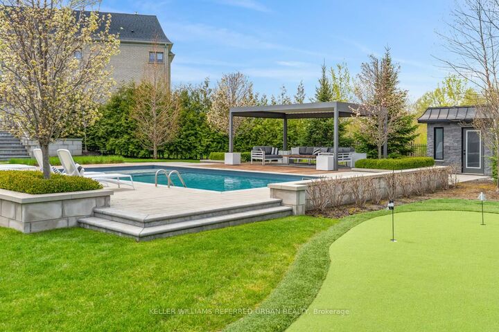Property Photo: 61 Ria Court ON L7B 0N5