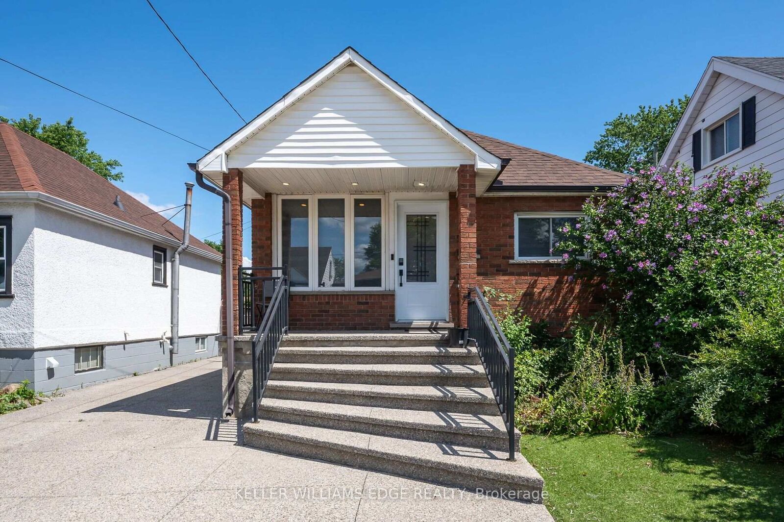 Property Photo: 525 Britannia Avenue W Ll ON L8H 1Z7