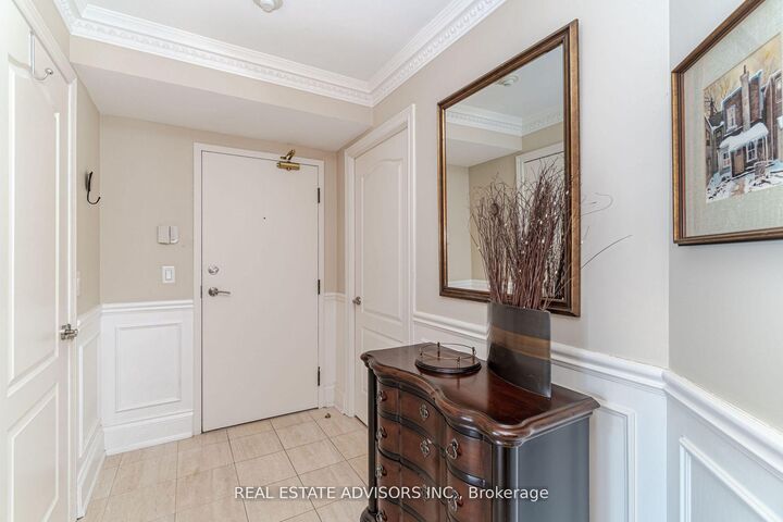 Property Photo: 75 York Mills Road 309 ON M2P 2E7
