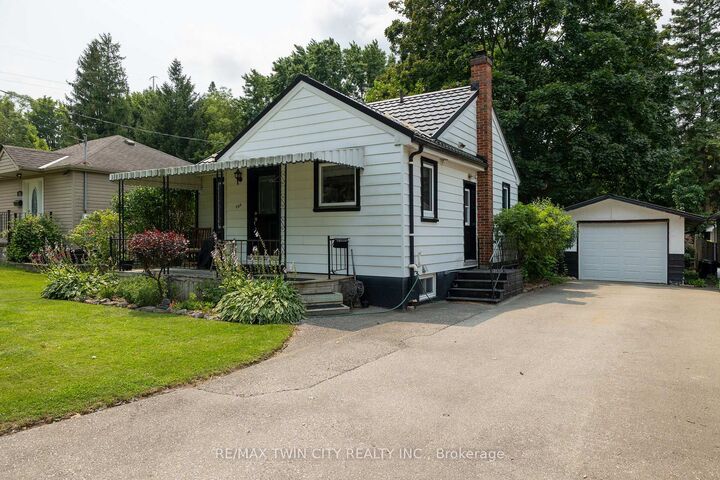 Property Photo:  260 Robinson Street  ON N4S 3B9 