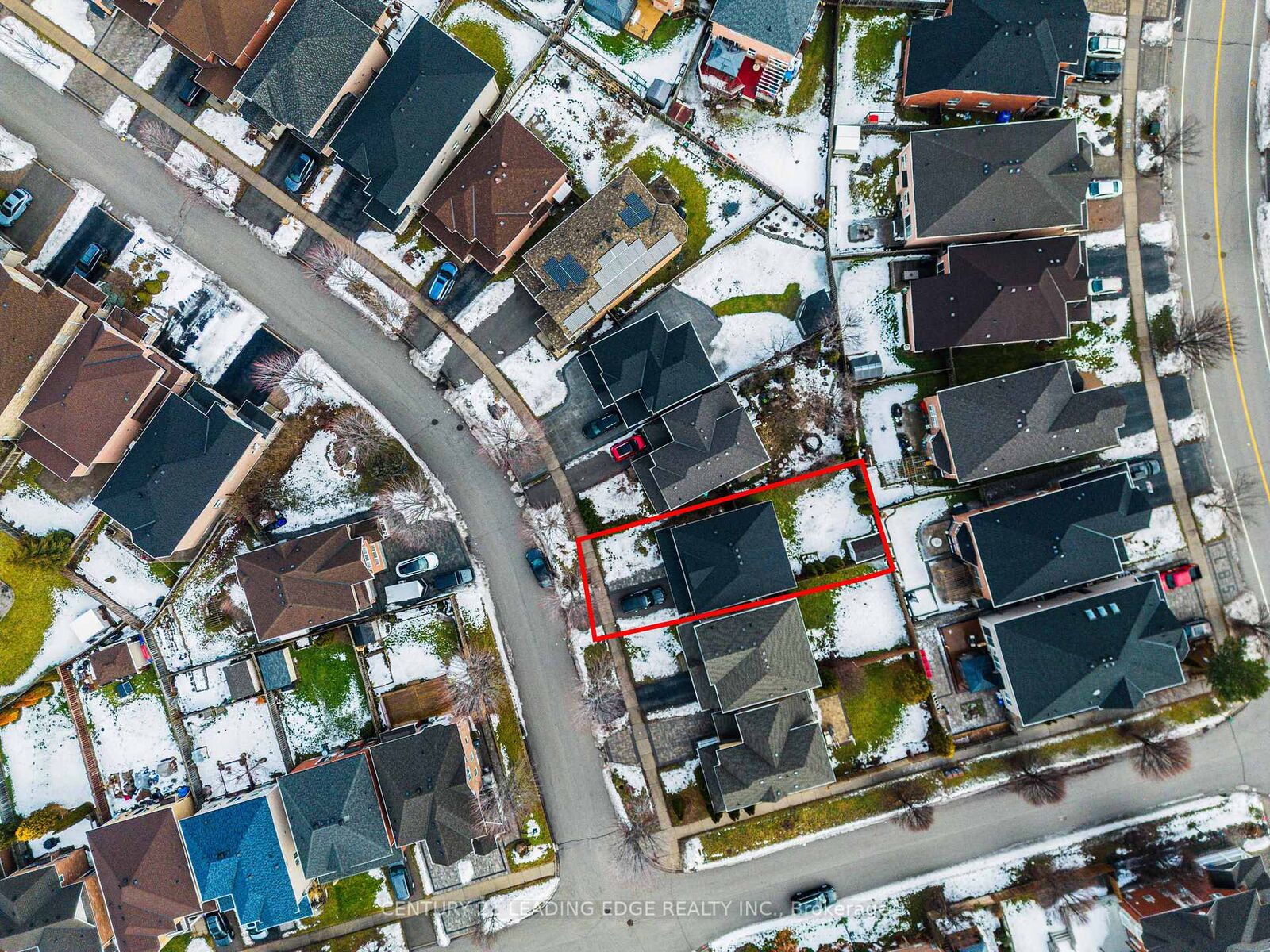 Property Photo: 37 Landsdown Crescent ON L6E 1M6