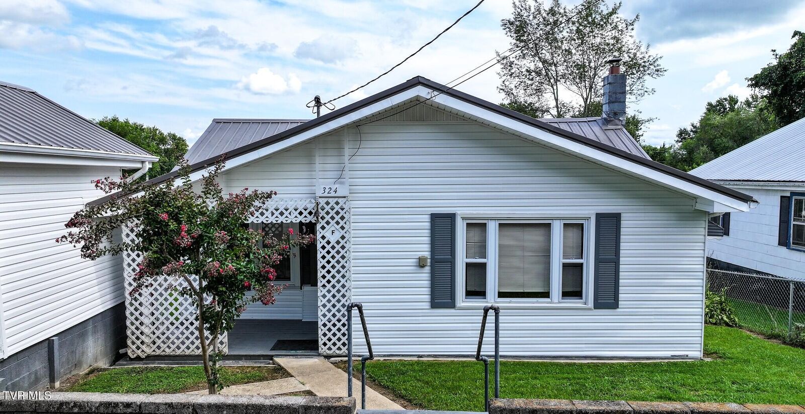 Property Photo:  324 Royal Street  TN 37745 