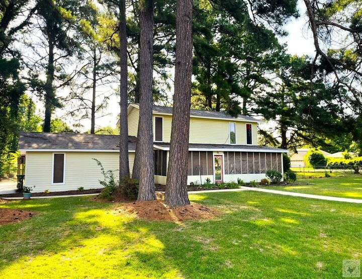 Property Photo:  6406 Bel Air Drive  TX 75503 