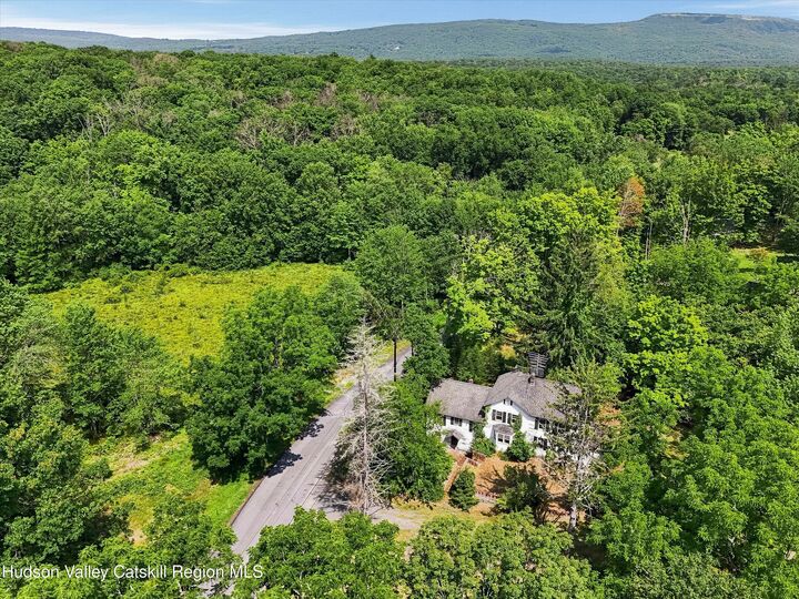 Property Photo: 148 Quannacut NY 12566
