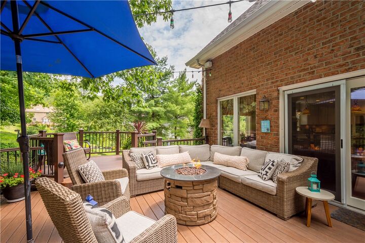 Property Photo:  708 Acorn Lane  PA 15025 