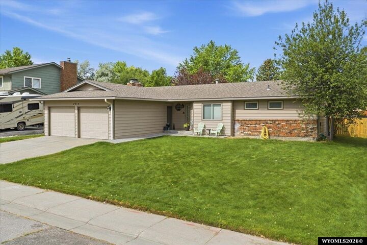 Property Photo: 2012 Nottingham Drive WY 82609