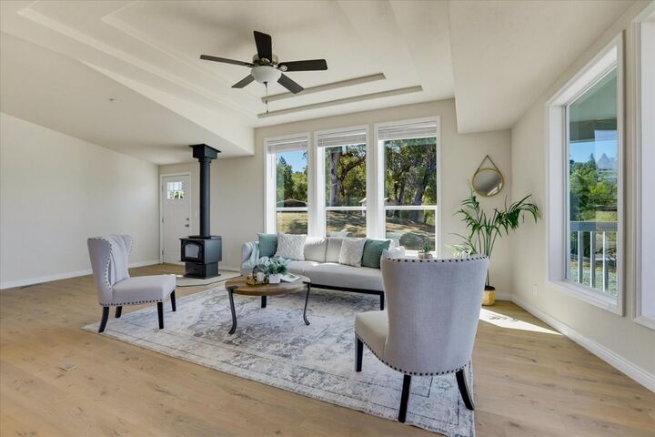 Property Photo:  12220 Meadow View Way  CA 95975 