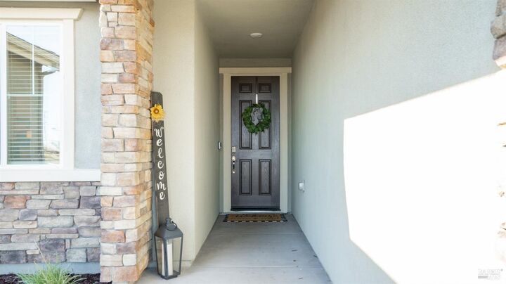 Property Photo: 745 Broadfork Circle CA 95687