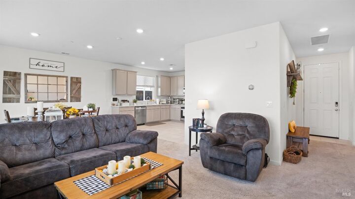 Property Photo: 745 Broadfork Circle CA 95687