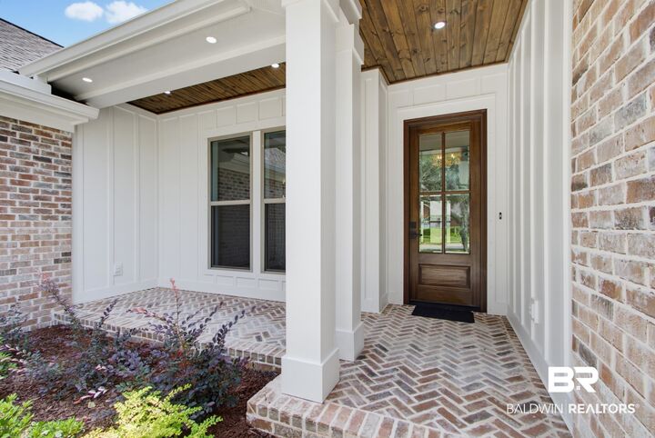 Property Photo:  23330 Dundee Circle  AL 36535 