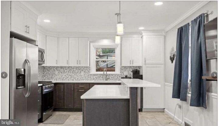 Property Photo:  923 Rohrerstown Road  PA 17601 