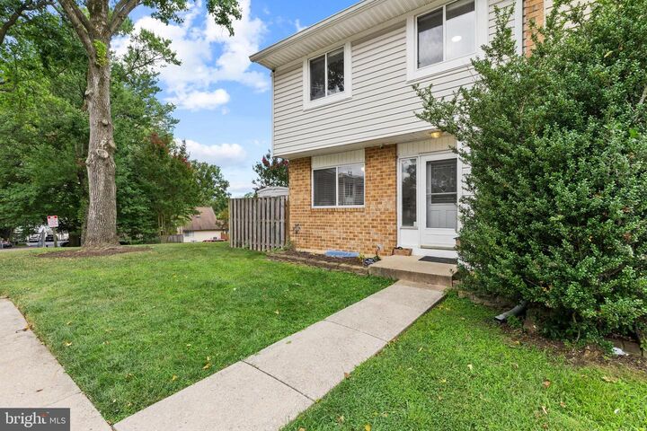 Property Photo: 1615 New Windsor Court MD 21114