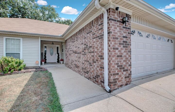 Property Photo:  10733 Stoneridge Dr  AR 72120 