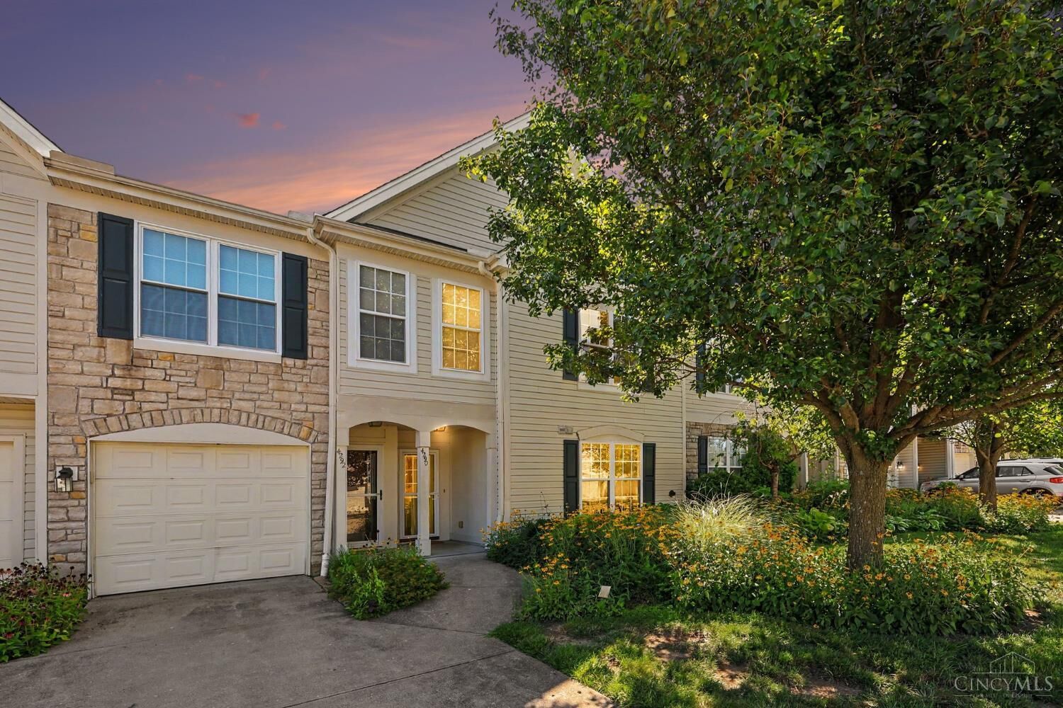 Property Photo:  4290 Hickory Park Lane  OH 45103 