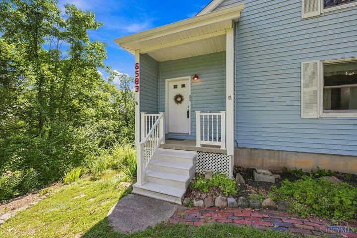 Property Photo: 6583 Schweitzerhoff Road OH 45247