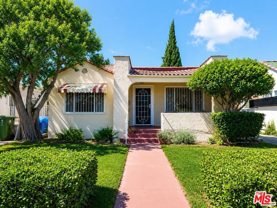 Property Photo:  2931 Potomac Ave  CA 90016 
