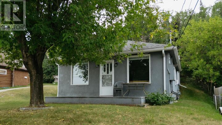 Property Photo:  1125 Eighth St N  ON P9N 2R6 