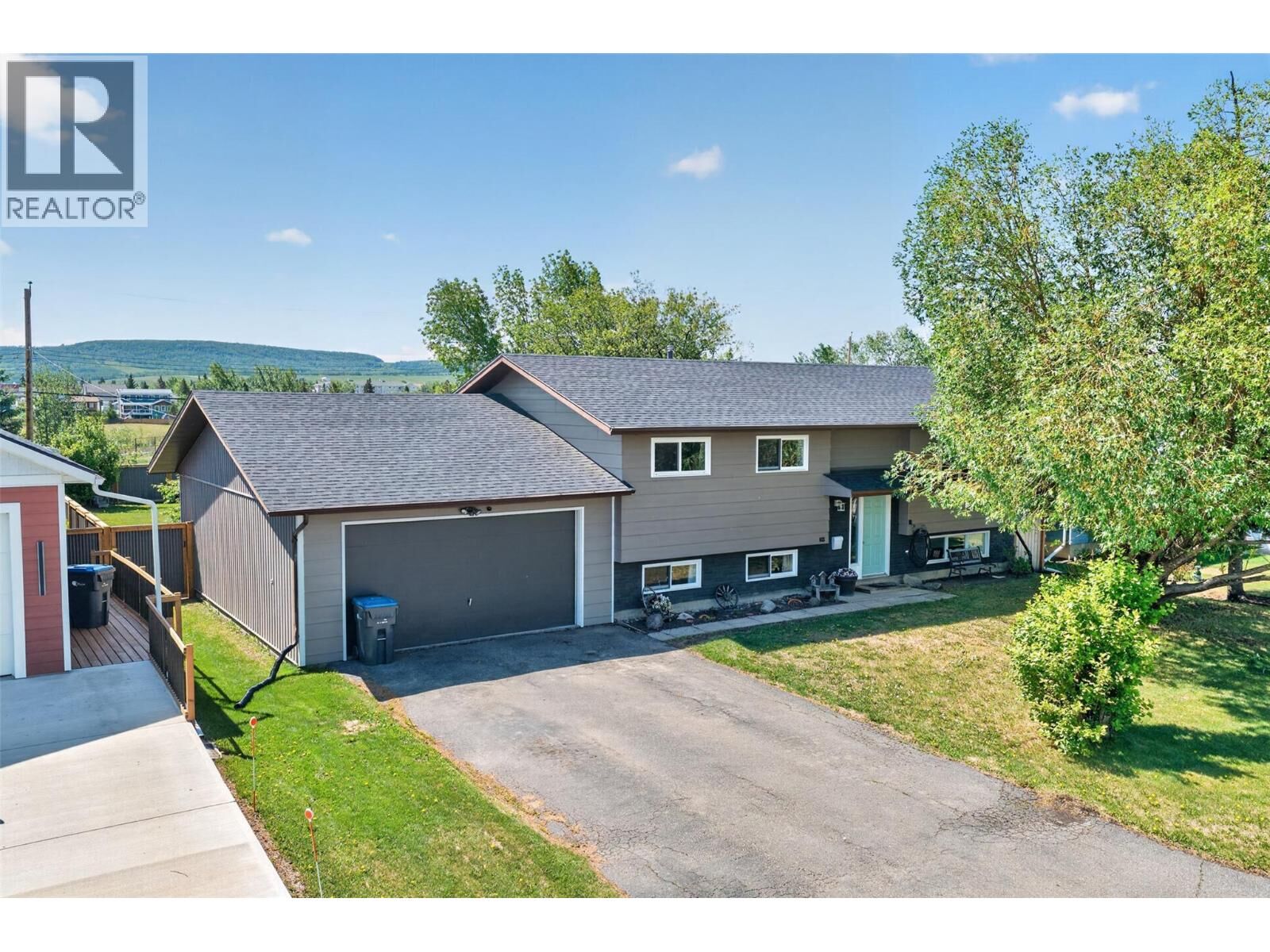 Property Photo:  1425 106 Avenue  BC V1G 2P4 