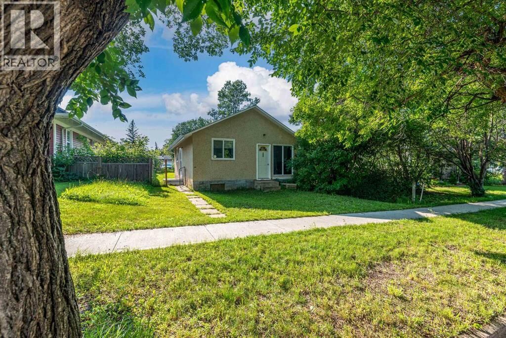 Property Photo: 206 Main Street SK S0M 1H0