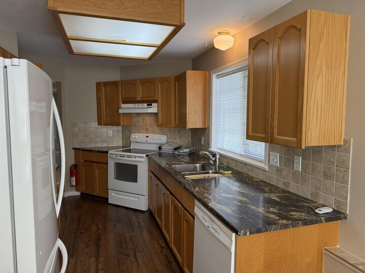 Property Photo: 3115 Trafalgar Street 36 BC V2S 8C5
