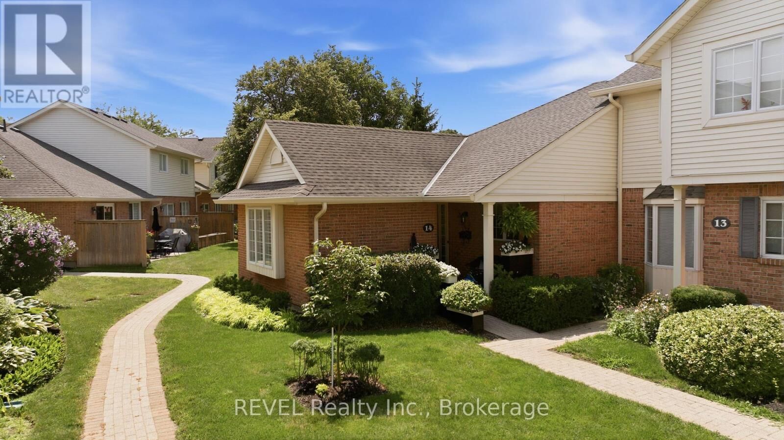 Property Photo:  275 Pelham Road 14  ON L2S 3B9 
