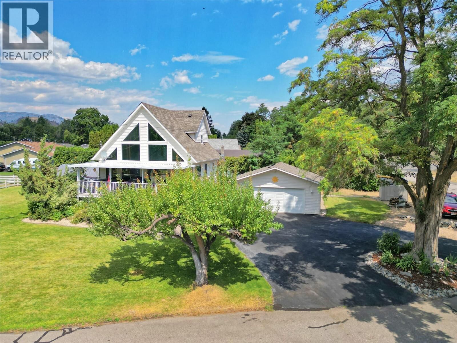 Property Photo:  5012 14th Avenue  BC V0H 1R0 