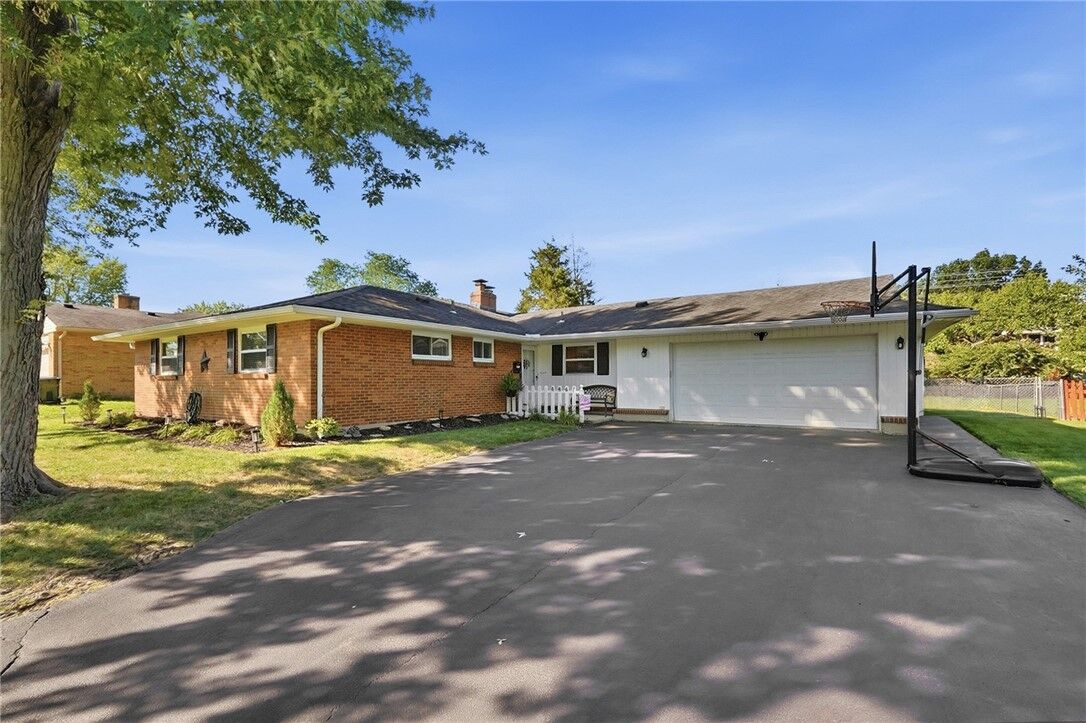 Property Photo:  4867 Arrowhead Drive  OH 45440 