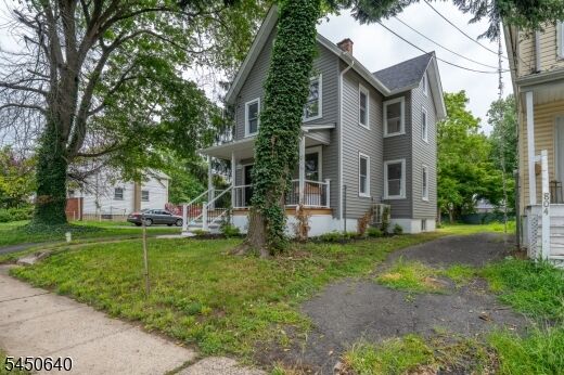 Property Photo: 806 E 2nd St NJ 07062