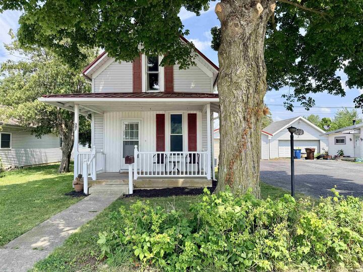 Property Photo: 307 E Spring Street IN 46714
