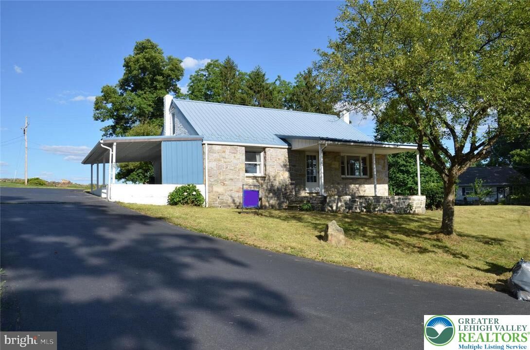 Property Photo:  28 Seidel Road  PA 19606 
