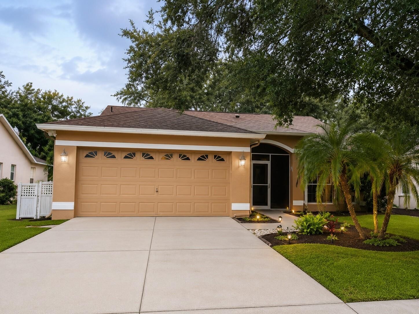 Property Photo: 1723 Bell Ranch Street FL 33511
