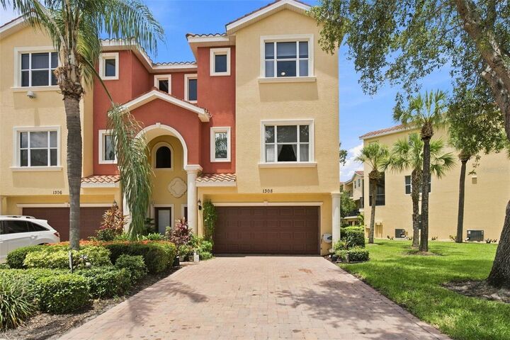 Property Photo: 1308 3rd Street Circle E FL 34221