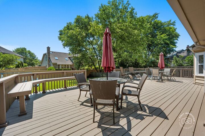 Property Photo: 2440 Rio Grande Circle IL 60565