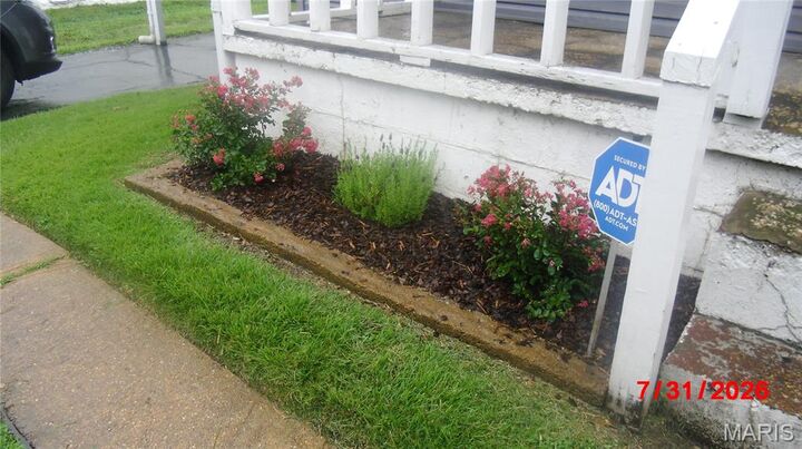 Property Photo:  2541 Center Street  IL 62040 