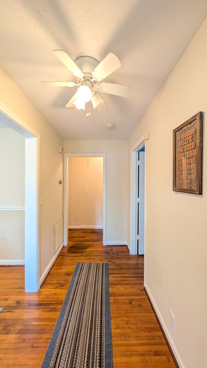 Property Photo: 76 E Thompson Ln TN 37211