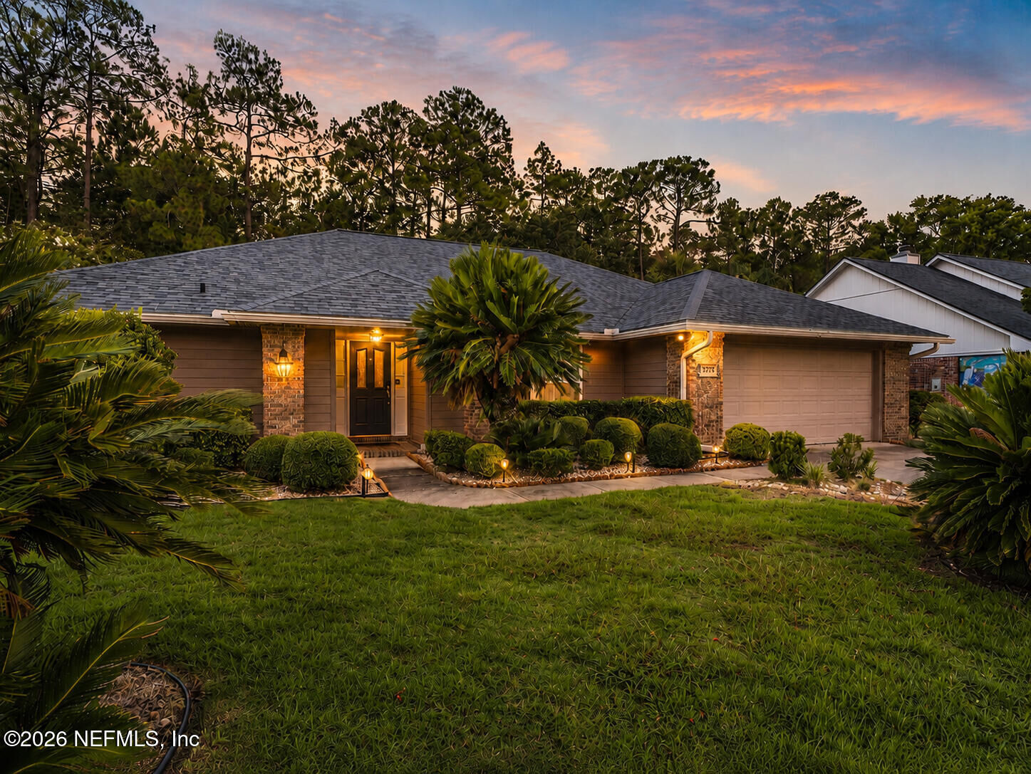 Property Photo: 3752 Helicon Drive FL 32223