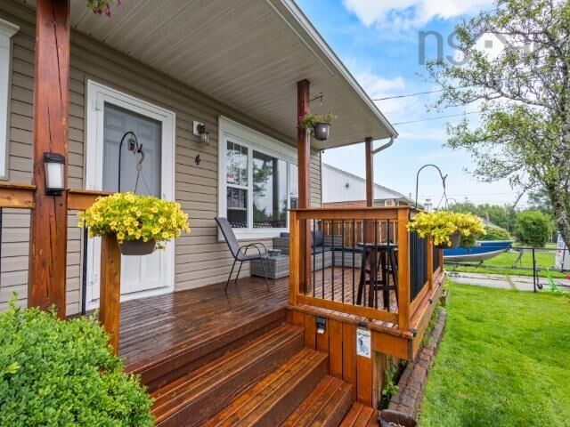 Property Photo: 4 Elmdale Crescent NS B3R 2G5