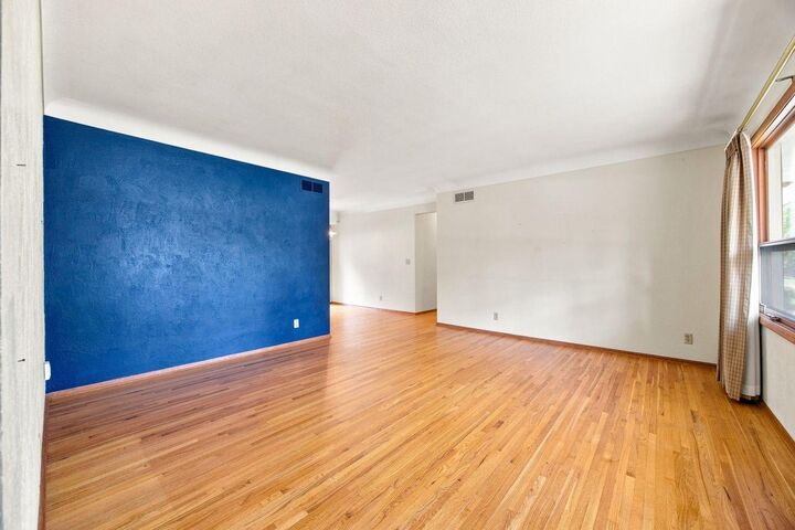 Property Photo: 4405 Jansa Drive MN 55126