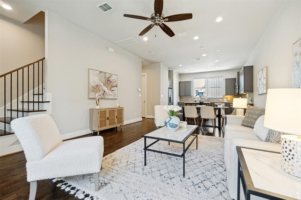 Property Photo:  4211 Rawlins Street 92  TX 75219 