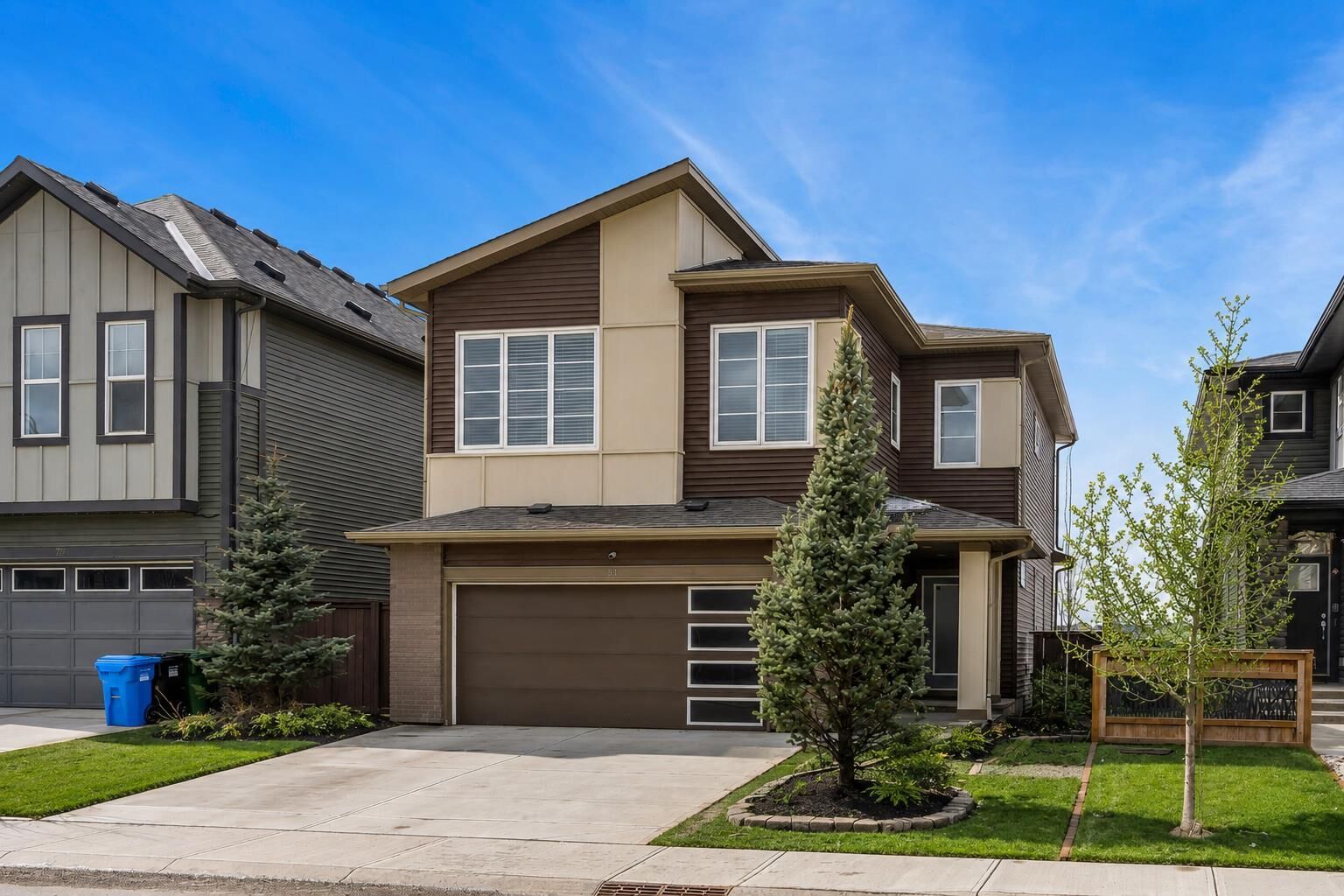 Property Photo: 81 Carringvue Manor NW AB T3P 1L7