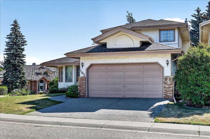 Property Photo:  105 Christie Knoll Heights SW  AB T3H 2V2 