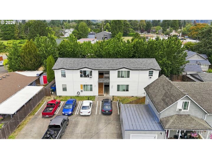 Property Photo:  2119 C St  WA 98671 
