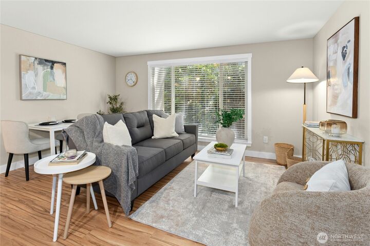 Property Photo:  11208 NE 68th Street 110  WA 98033 