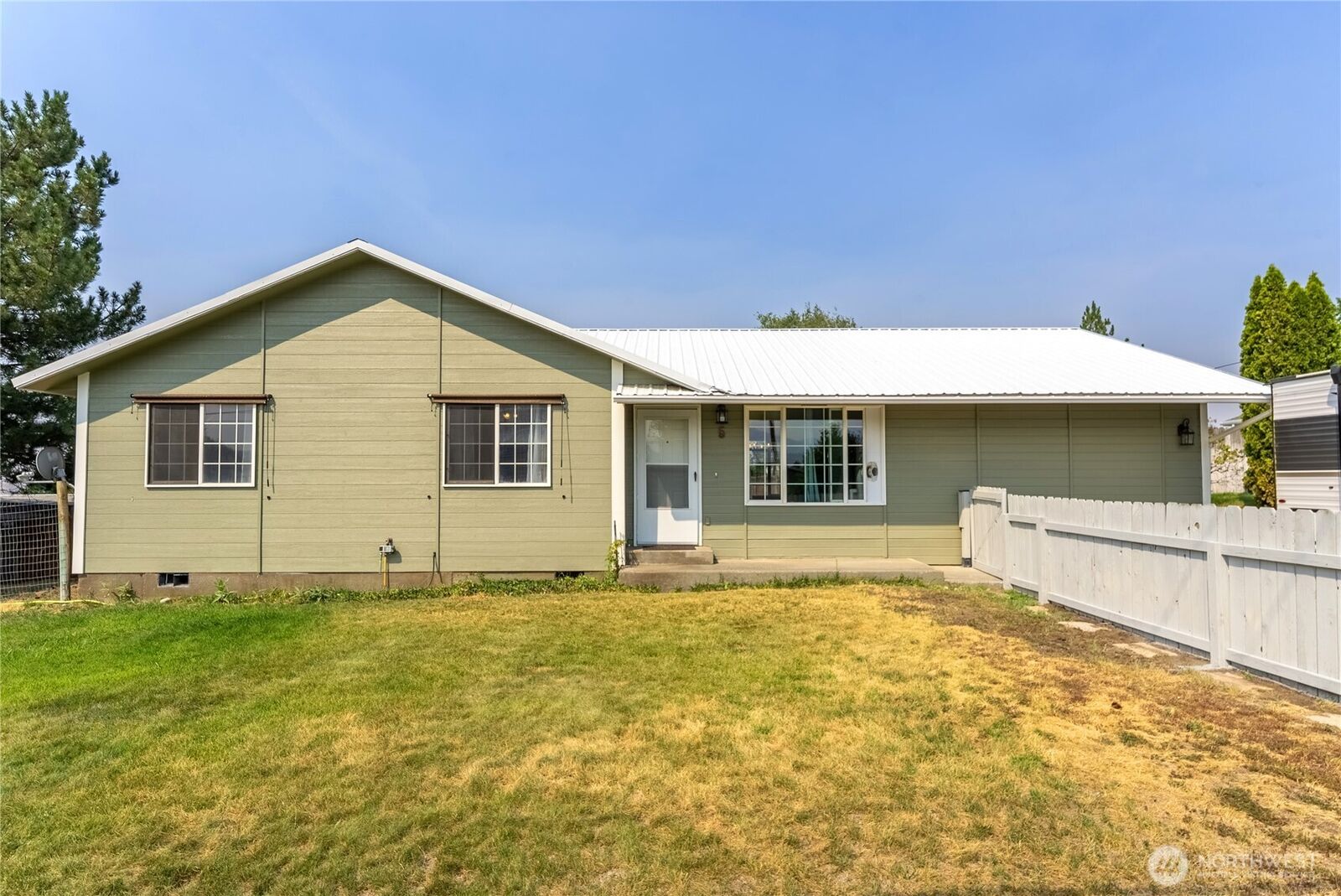 Property Photo: 5 Sand Flat Road WA 98841