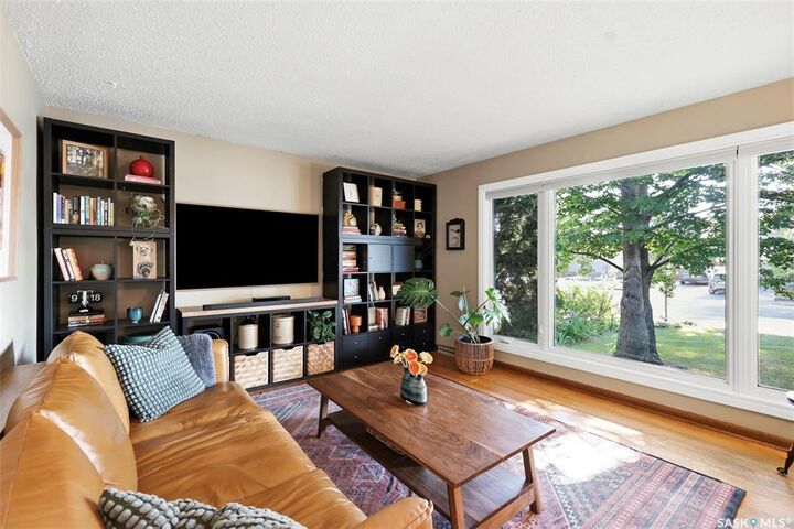 Photo de la propriété:  2002 Park Avenue  SK S7J 2B9 