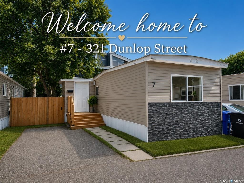 Property Photo: 321 Dunlop Street 7 SK S7N 2P7