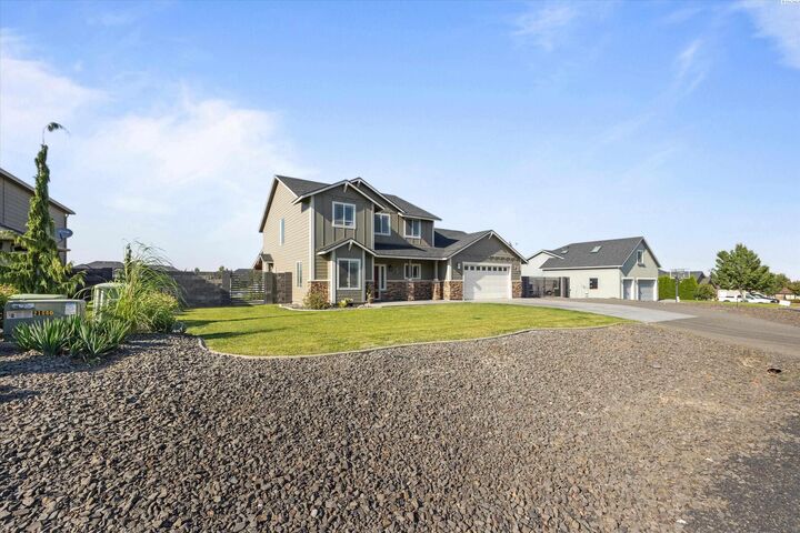 Property Photo: 84622 Summit View Drive WA 99338