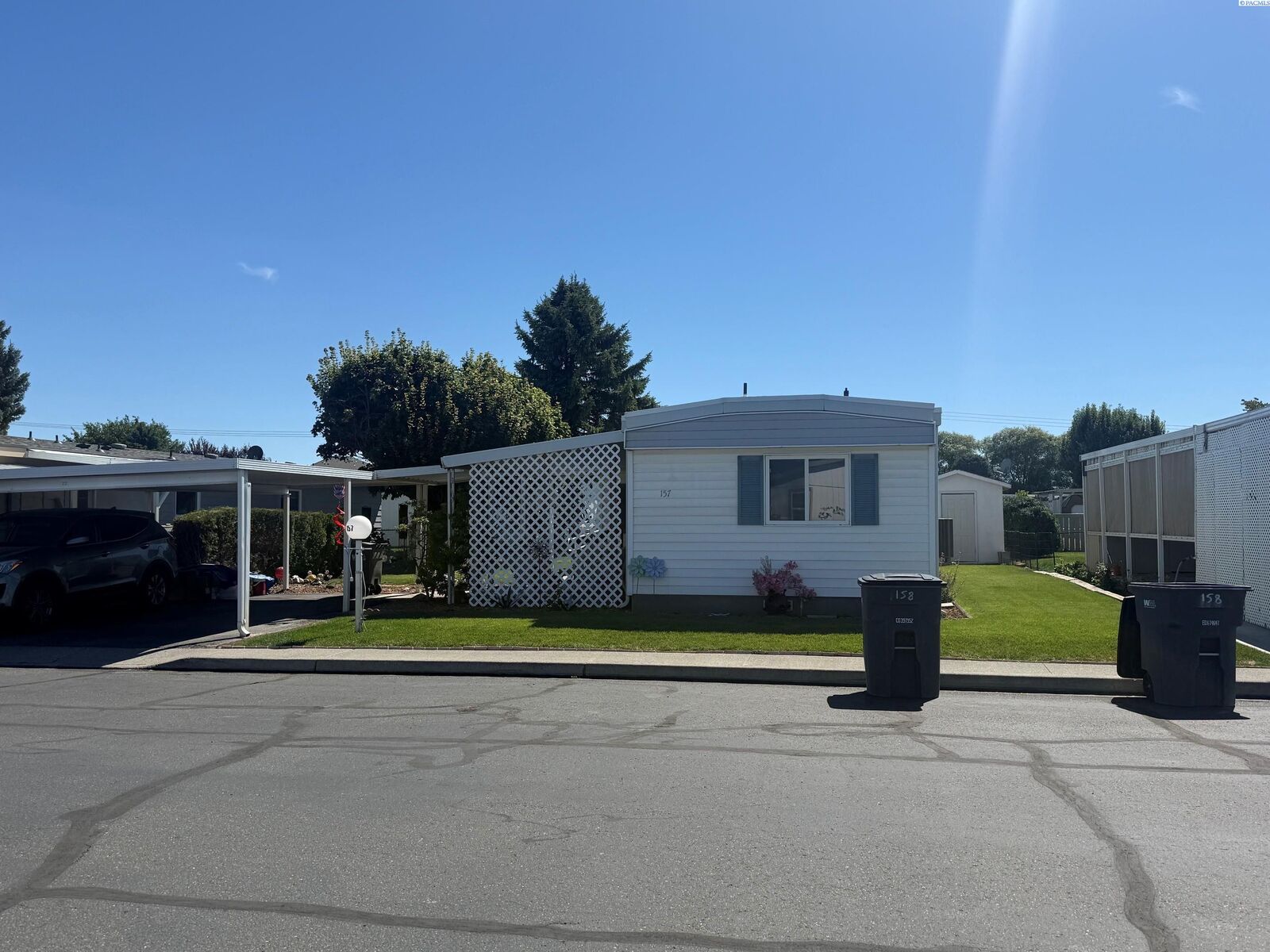 Property Photo: 7901 W Clearwater Unit #157 WA 99336