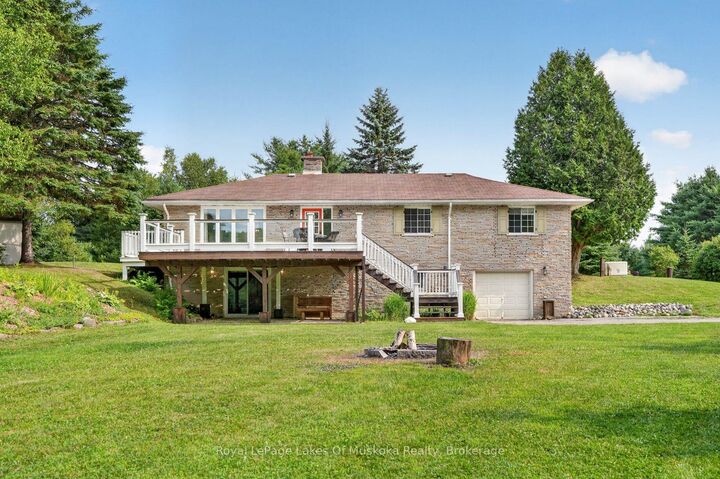Property Photo: 44 Shellwood Shores Avenue ON P1H 2M4