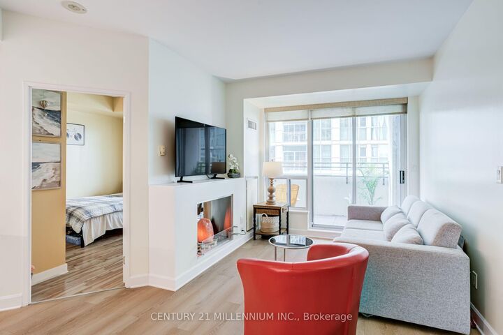 Property Photo: 88 Palace Pier Court 506 ON M8V 4C2